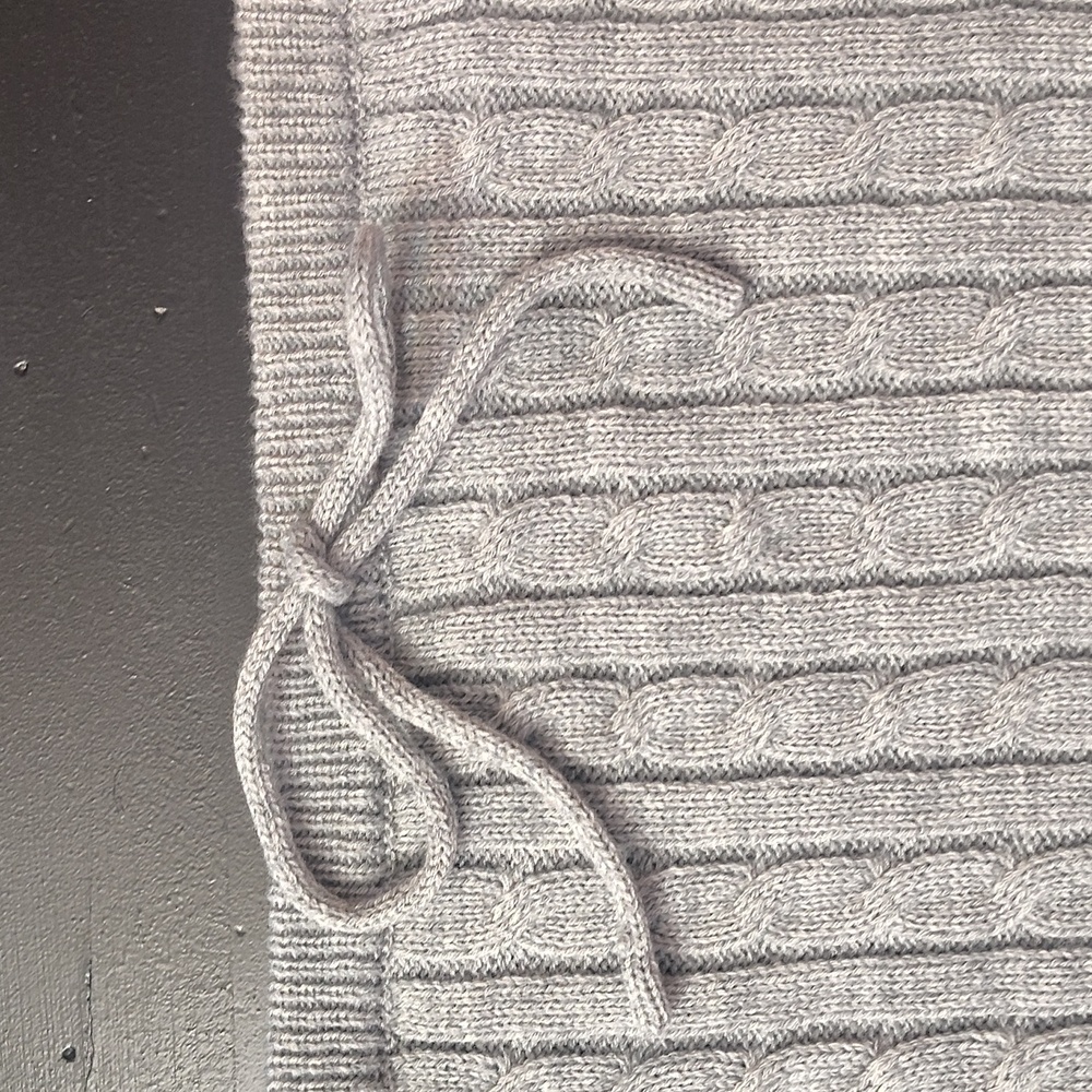 Gray Cable Knit Tube Top HONEY 🍯 🍯 🍯 MANGO 🥭🥭🥭🥭🥭 - Picture 4 of 13